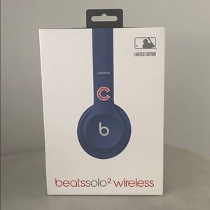 BEATSSOLO 2 WIRELESS HEADPHONES - LIMITED EDITION